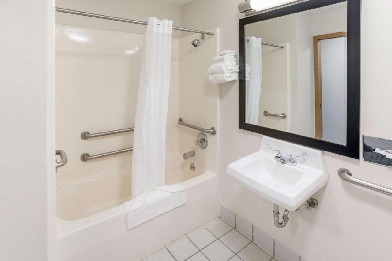 Quality Inn Rochelle Εξωτερικό φωτογραφία